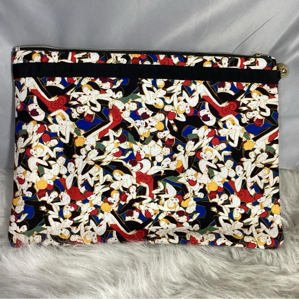 SOLD…….NWOT Nieman Marcus/ Target/ Carolina Herrera 3pc Quilted Travel Bags - Picture 9 of 15